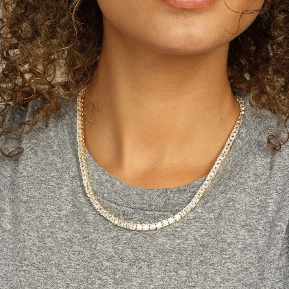 NWT Melinda Maria Gold “Lil Queens Tennis Necklace” 18 inches